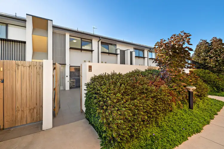 54/36 Dulcie Holland Crescent