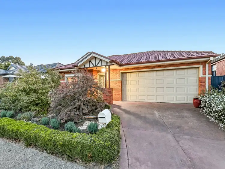 5 Benambra Close