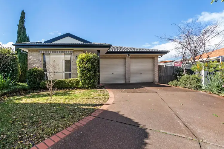 3/4 Sophia Street