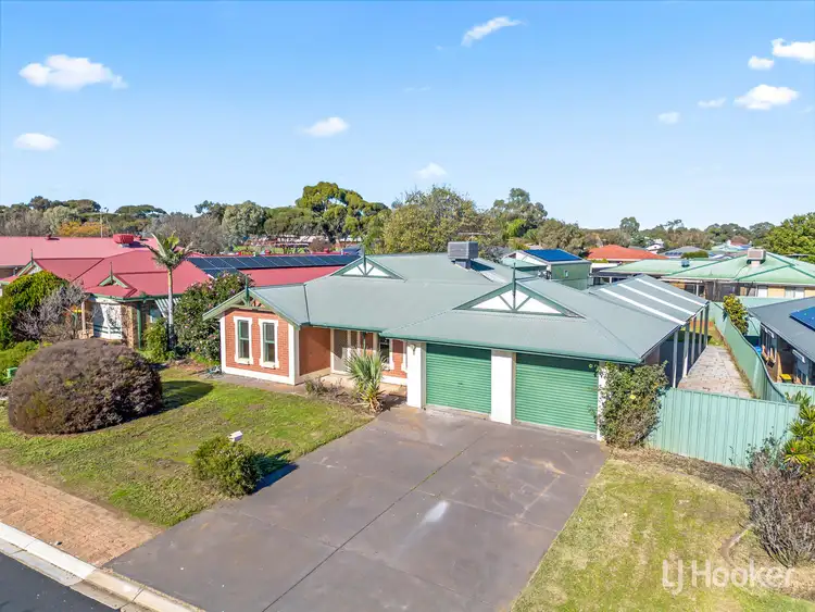 5 Pinewood Avenue
