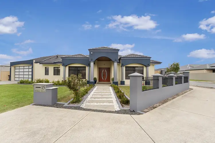 15 Julimar Drive