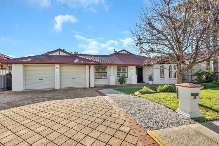 25 Angas Avenue