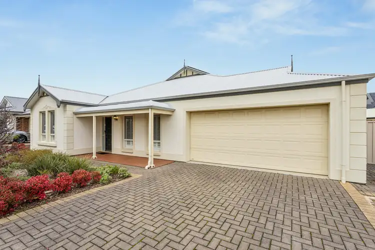 36 Captain Robertson Avenue