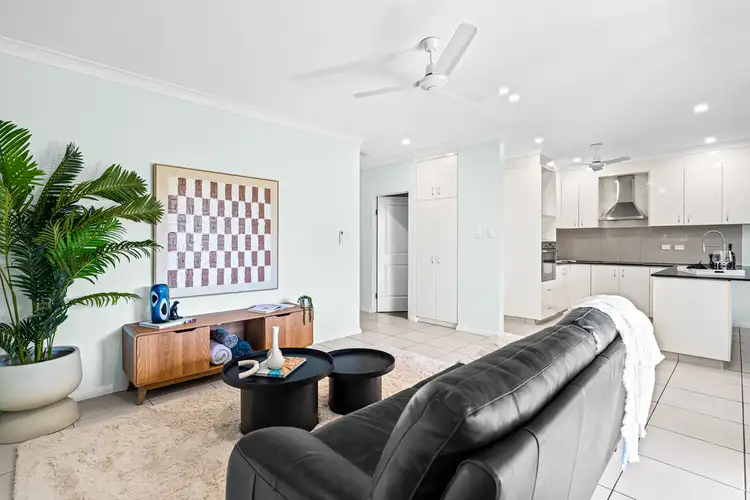 12/6 Wright Crescent