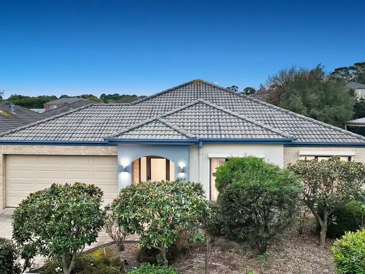 13 Sunhill Way