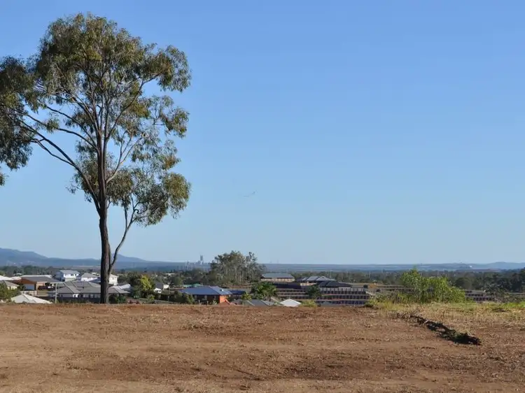 10 Eucalyptus Place, Kirkwood QLD 4680