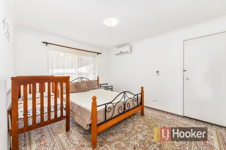 Fifth view of Homely house listing, 4 Heather Court, Hampton Park VIC 3976