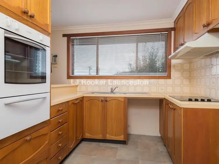 Fifth view of Homely unit listing, Unit 2/10 Belmont Court, Newnham TAS 7248