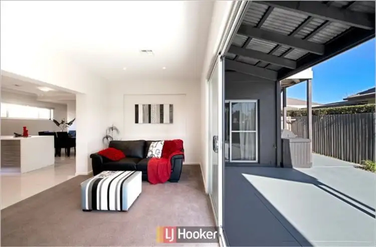 Sixth view of Homely house listing, 1/330 Gundaroo Drive, Gungahlin ACT 2912