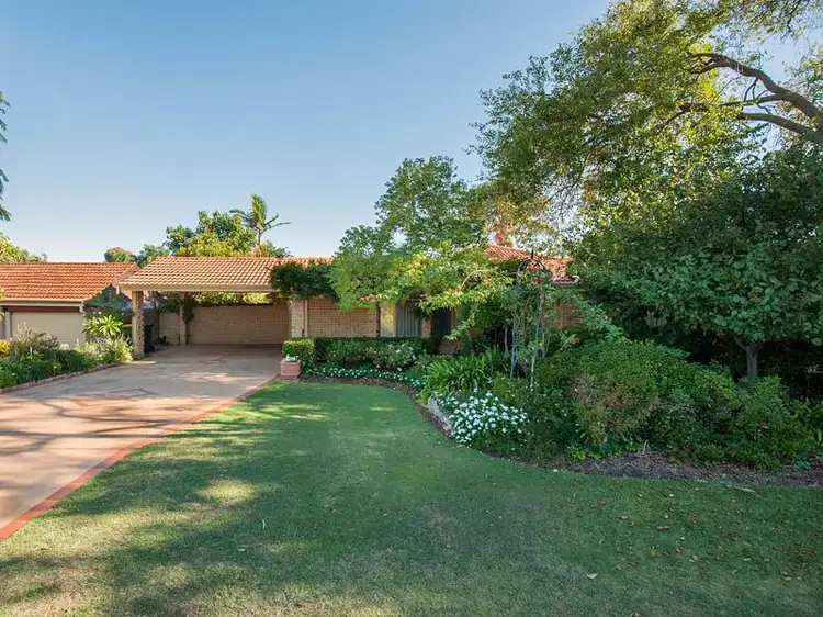 Second view of Homely house listing, 8 Nigel Court, Leeming WA 6149