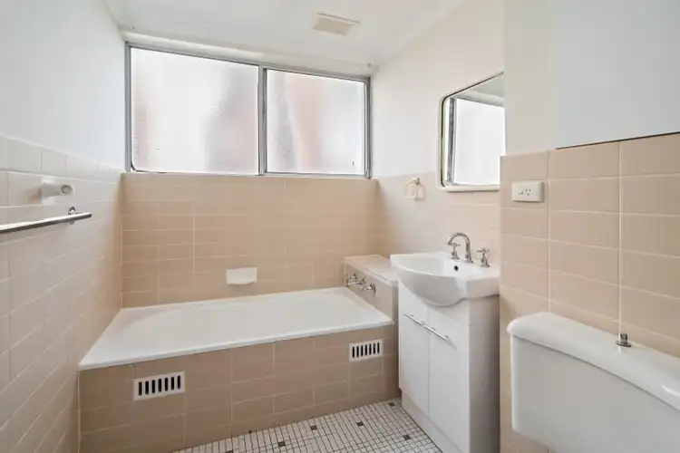 Fourth view of Homely apartment listing, 1/118 Shirley Road, Wollstonecraft NSW 2065