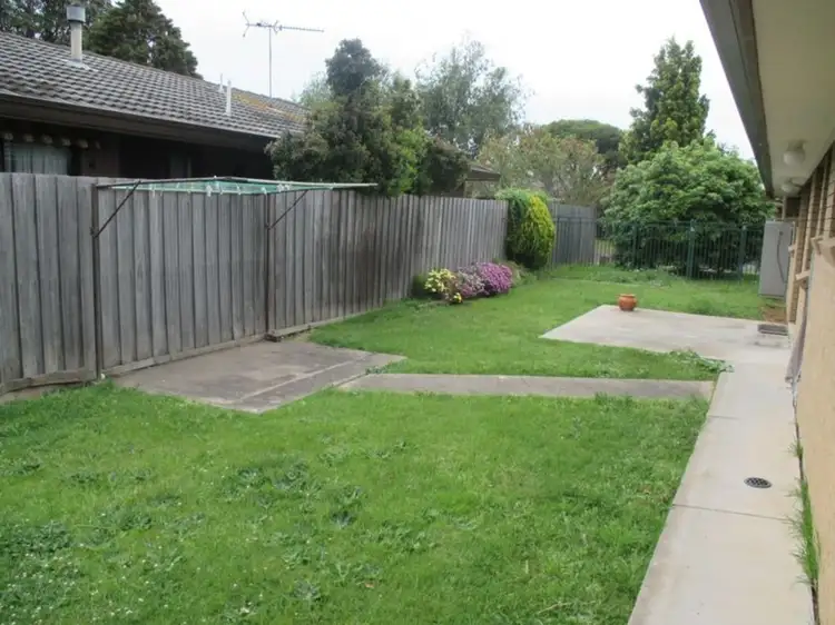Fourth view of Homely house listing, 1 Ivy Court, Sale VIC 3850