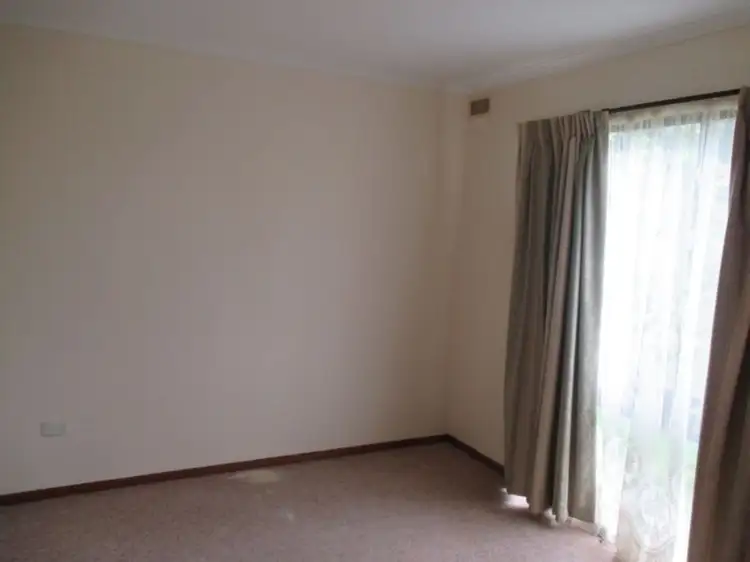 Fifth view of Homely house listing, 1 Ivy Court, Sale VIC 3850