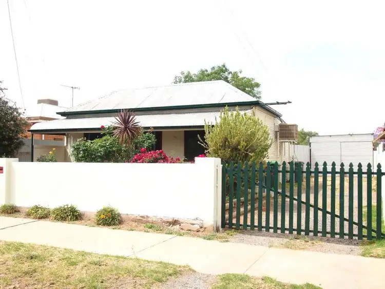 300 Chloride Street, Broken Hill NSW 2880