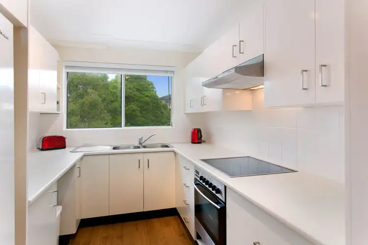 Second view of Homely apartment listing, 5/5 Clarence Avenue, Dee Why NSW 2099