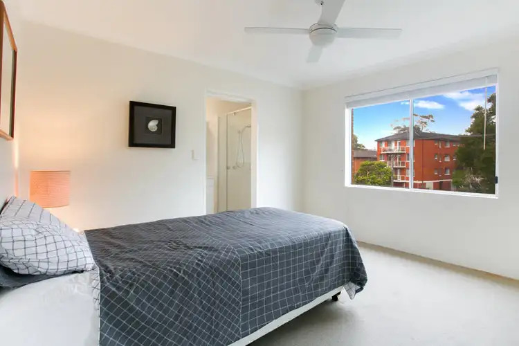 Fourth view of Homely apartment listing, 5/5 Clarence Avenue, Dee Why NSW 2099