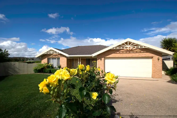 5 Monfries Place, Nicholls ACT 2913