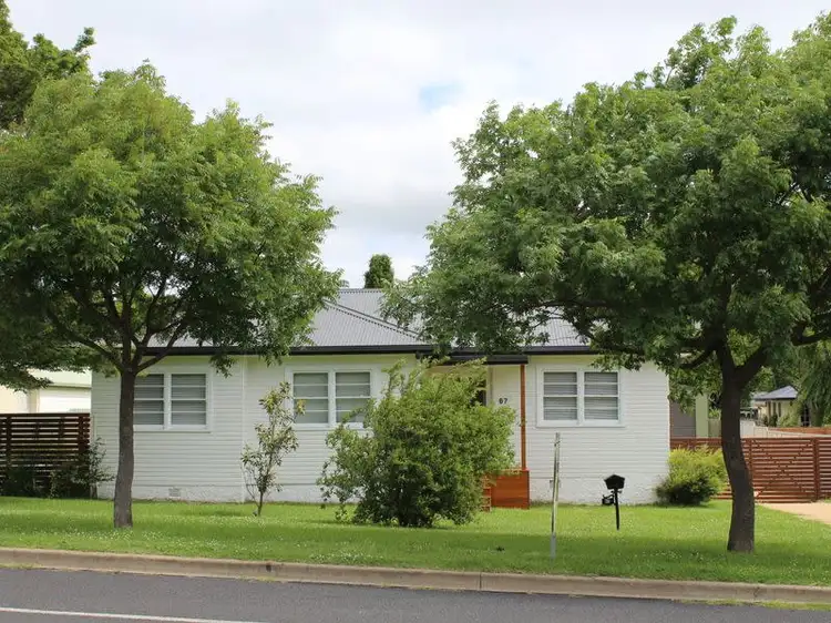 67 Oliver Street, Glen Innes NSW 2370