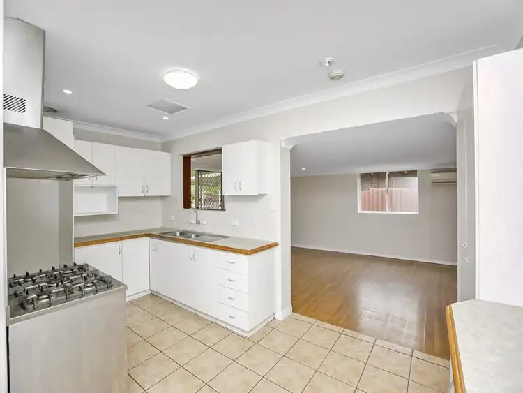 Fifth view of Homely house listing, 8 Redross Court, Armadale WA 6112