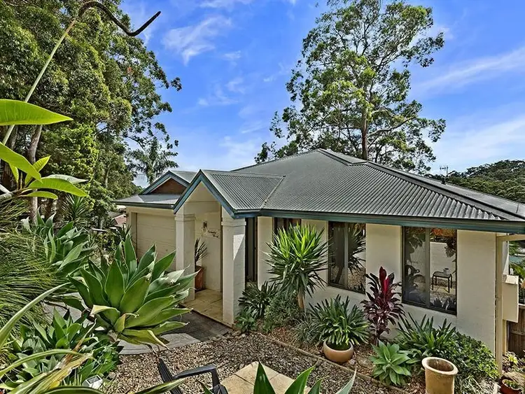 10 Solander Road, Avoca Beach NSW 2251