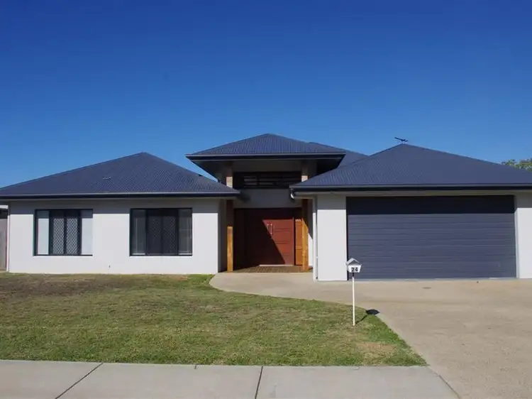 24 Scenic Cres