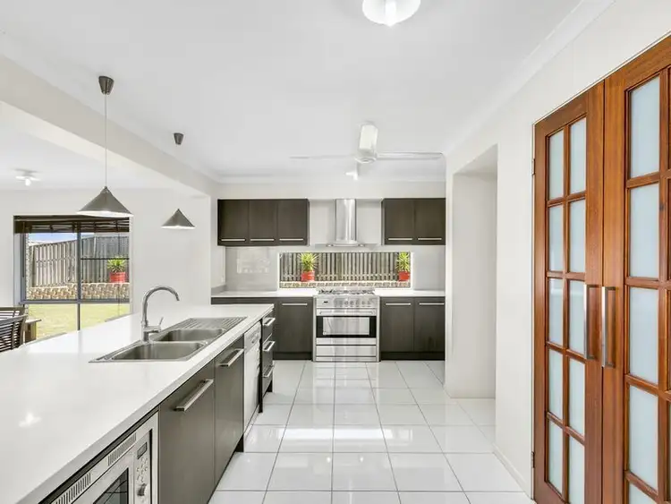 2 Bayrick Street, Pacific Pines QLD 4211