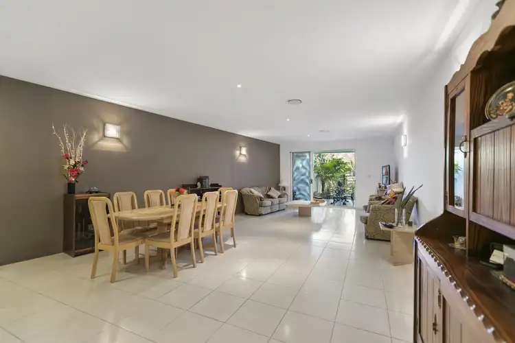 4/11 Cezaire Avenue, Varsity Lakes QLD 4227