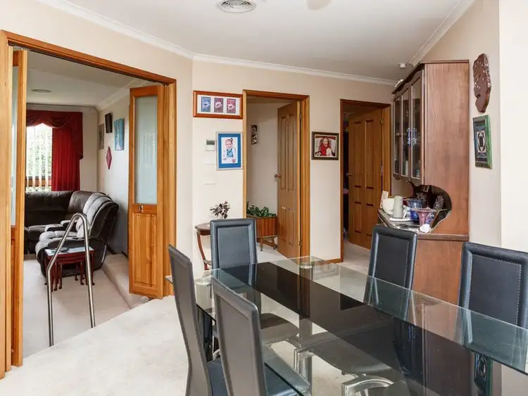 Fourth view of Homely house listing, 1 Staddon Court, Stratford VIC 3862