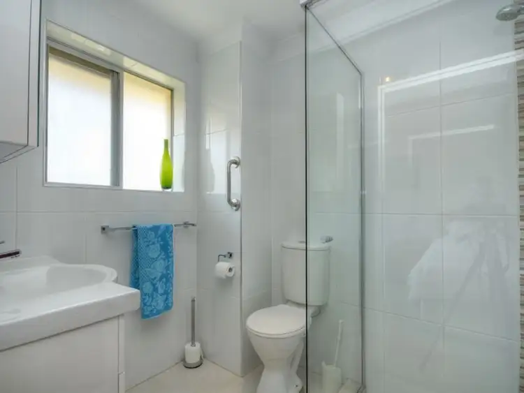 Fifth view of Homely unit listing, 6/216 Marine Parade, Labrador QLD 4215