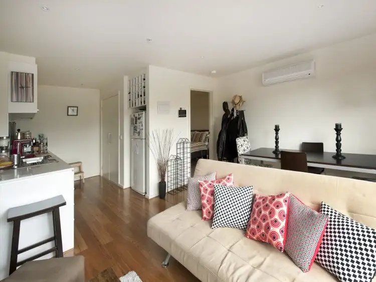 Third view of Homely apartment listing, 2/95-99 Edithvale Road, Edithvale VIC 3196