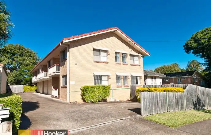 2/31 Hall Street, Chermside QLD 4032