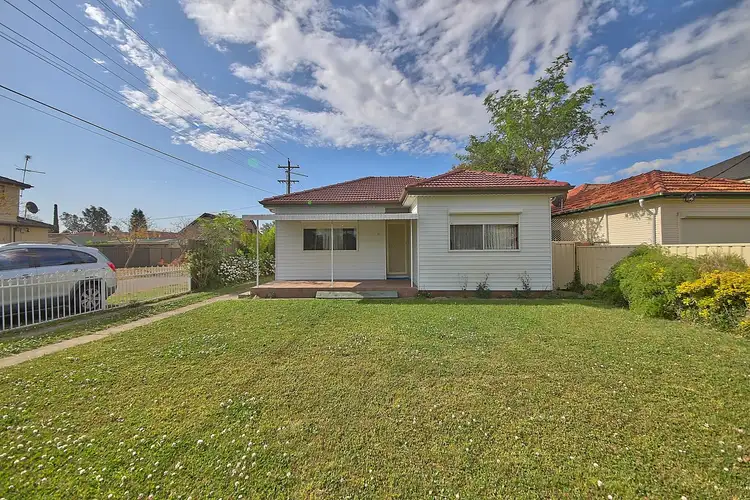 37 Kiora Street, Canley Heights NSW 2166