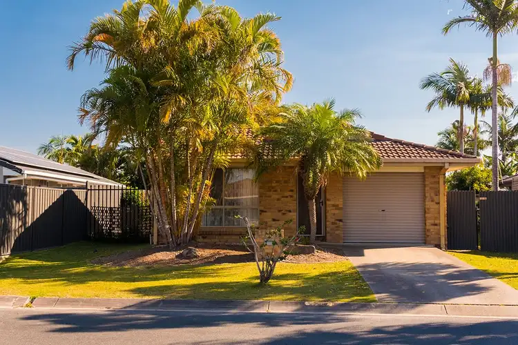 24 Southlake Drive, Varsity Lakes QLD 4227