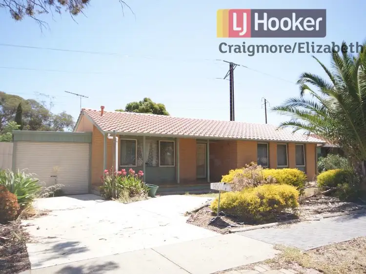8 Dulkara Avenue, Craigmore SA 5114