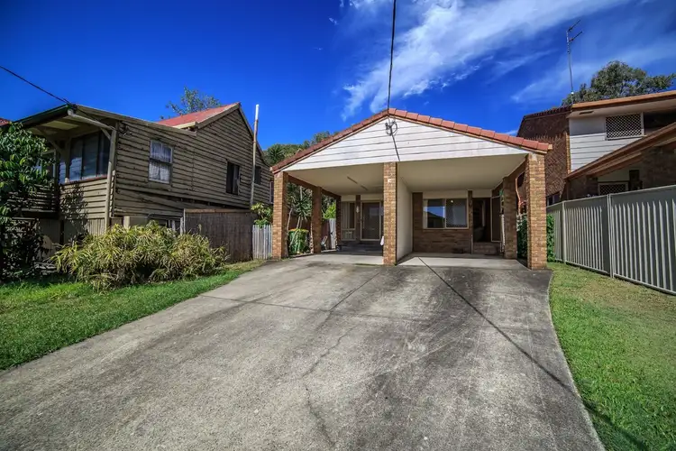 Seventh view of Homely semi-detached listing, 1/11 Meyer Street, Southport QLD 4215