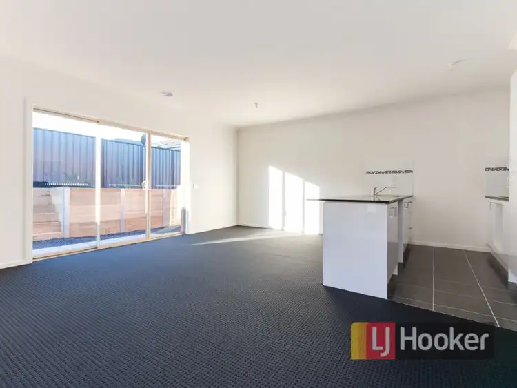 Second view of Homely house listing, 31 Havana Parade, Pakenham VIC 3810