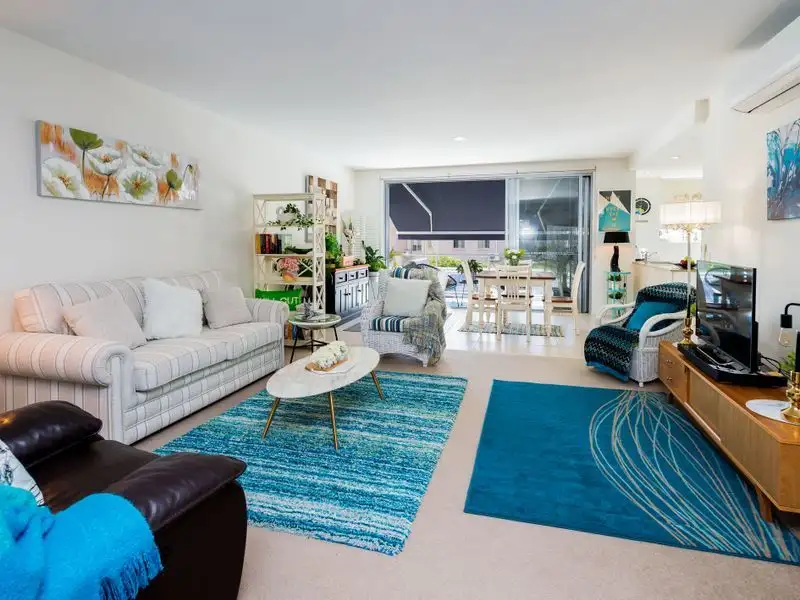 Main view of Homely unit listing, 6/8-10 Victor Avenue, Paradise Point QLD 4216