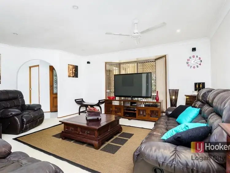 Sixth view of Homely house listing, 8 Mattes Place, Meadowbrook QLD 4131