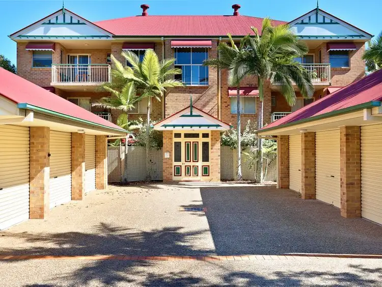 Main view of Homely unit listing, 2/206 Bonney Avenue, Clayfield QLD 4011
