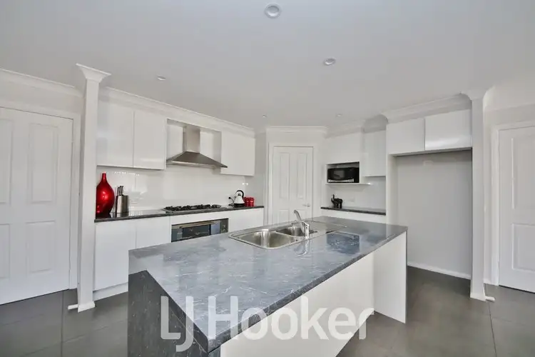 Second view of Homely house listing, 28 Blaxland Drive, Llanarth NSW 2795