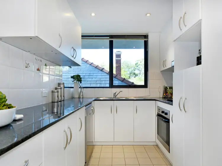 Sixth view of Homely apartment listing, 2/34 Kings Park Road, West Perth WA 6005