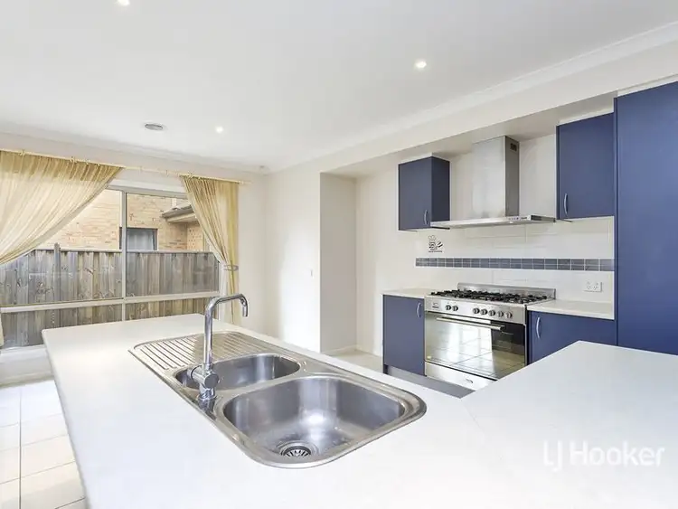Second view of Homely house listing, 8 Tarcoola Crescent, Sanctuary Lakes VIC 3030