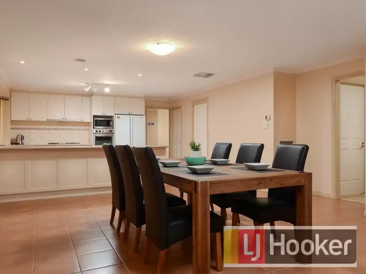 Sixth view of Homely house listing, 18 Jamieson Way, Berwick VIC 3806