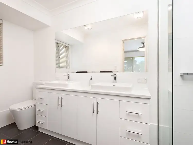 Fifth view of Homely house listing, 10 Sellen Court, Leeming WA 6149