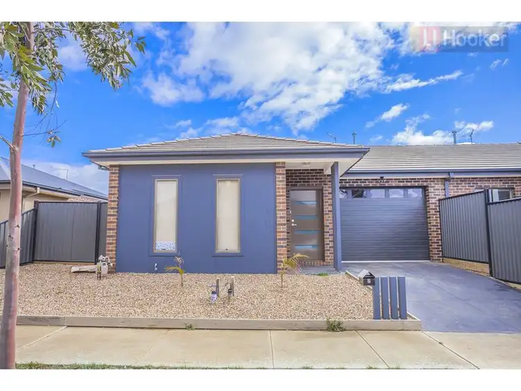 Main view of Homely unit listing, 2 Gift Road, Craigieburn VIC 3064