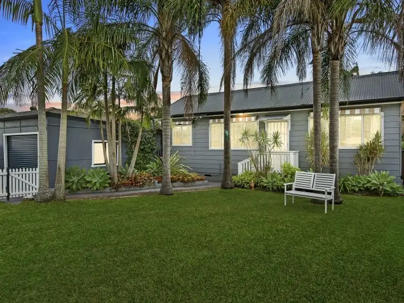 Main view of Homely house listing, 11 Kerry Crescent, Berkeley Vale NSW 2261