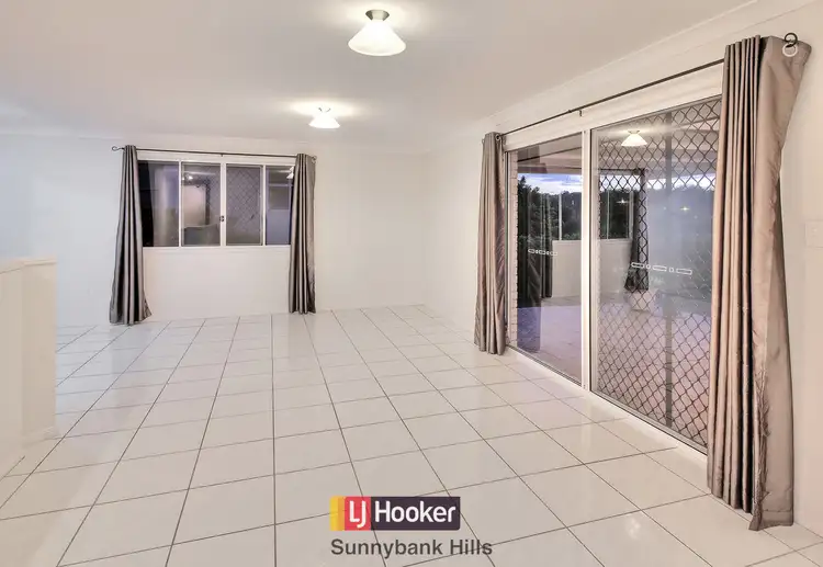 Second view of Homely house listing, 7 Mayfair Place, Stretton QLD 4116