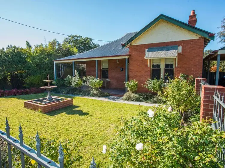 53 Salisbury, Benalla VIC 3672