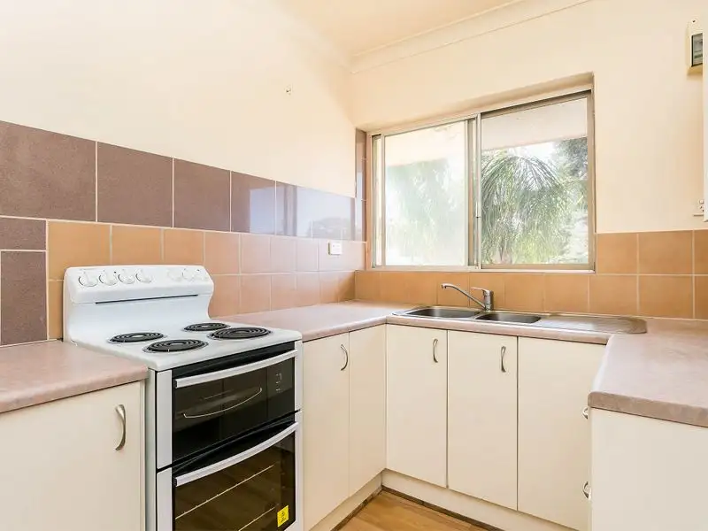Main view of Homely unit listing, 4/16 Russell Street East, Rosewater SA 5013
