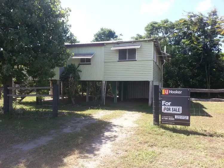 38 & 42 Matthews street, Bowen QLD 4805